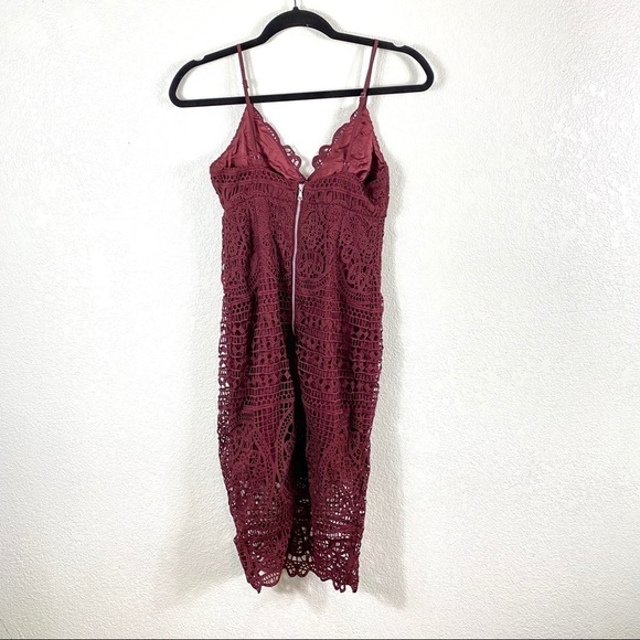 3/$25 Bardot Versailles  Burgundy Crochet Dress 4 XS - Picture 2 of 6
